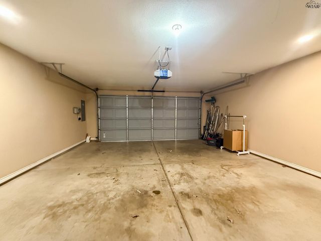 2010 WINDMILL LAKE AVENUE, Wichita Falls, TX 76309