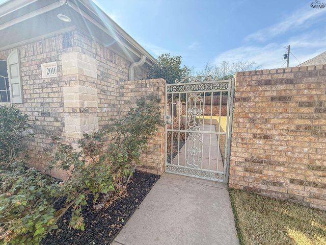 2010 WINDMILL LAKE AVENUE, Wichita Falls, TX 76309