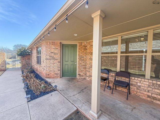 2010 WINDMILL LAKE AVENUE, Wichita Falls, TX 76309