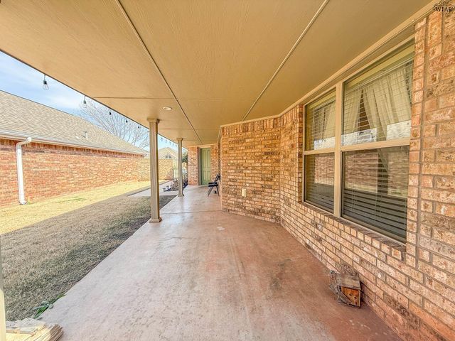 2010 WINDMILL LAKE AVENUE, Wichita Falls, TX 76309