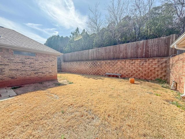 2010 WINDMILL LAKE AVENUE, Wichita Falls, TX 76309