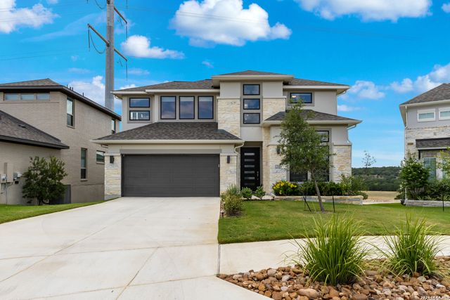 250 Navarro, Boerne, TX 78006