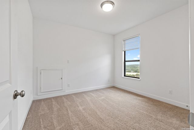 250 Navarro, Boerne, TX 78006