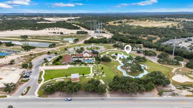 250 Navarro, Boerne, TX 78006