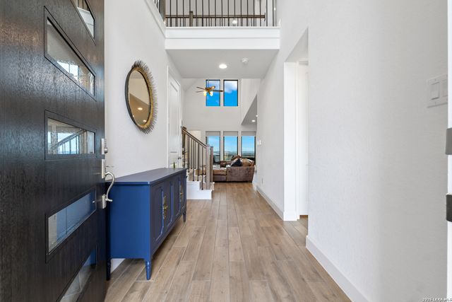 250 Navarro, Boerne, TX 78006