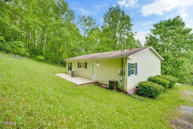 118 Berry Hill Road, Elizabethton, TN 37643