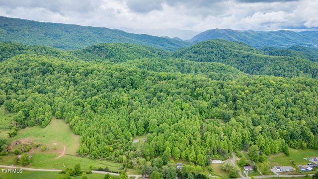 118 Berry Hill Road, Elizabethton, TN 37643