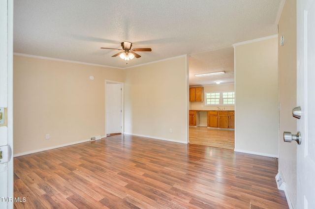 118 Berry Hill Road, Elizabethton, TN 37643