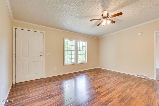 118 Berry Hill Road, Elizabethton, TN 37643