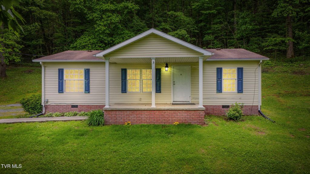 118 Berry Hill Road, Elizabethton, TN 37643