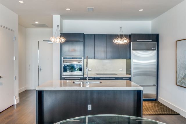 2200 Victory Avenue 701, Dallas, TX 75219