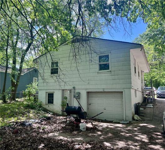 915 S Pope Avenue, Independence, MO 64050