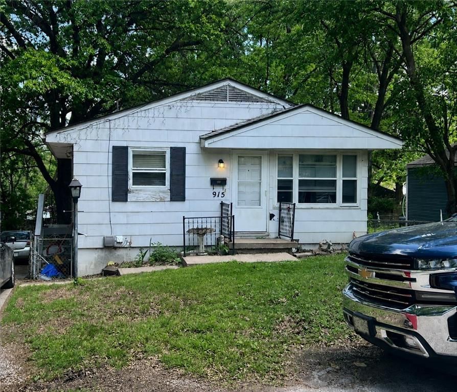 915 S Pope Avenue, Independence, MO 64050