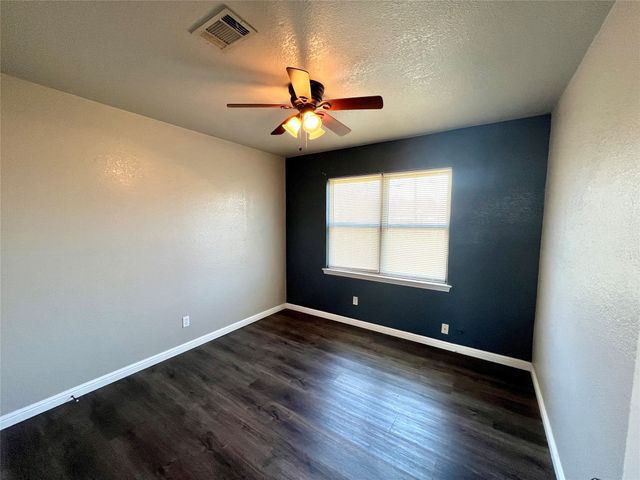 415 Glenn Drive, Weatherford, TX 76086