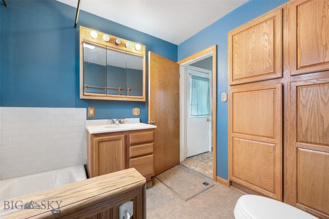 1032 S Wyoming Street, Butte, MT 59701