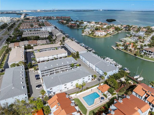 545 PINELLAS BAYWAY S 207, Tierra Verde, FL 33715