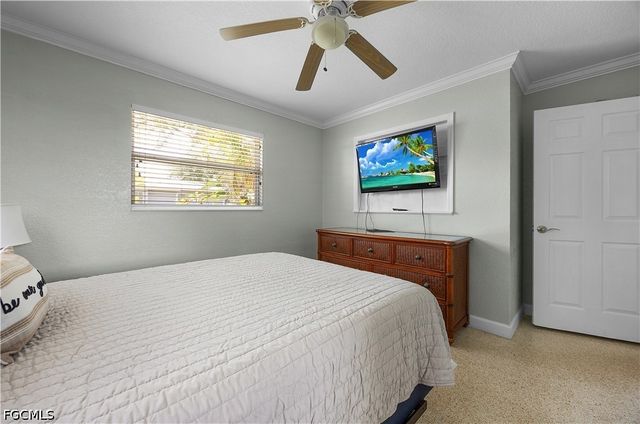 1012 Wyomi DR, Fort Myers, FL 33919