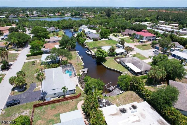 1012 Wyomi DR, Fort Myers, FL 33919