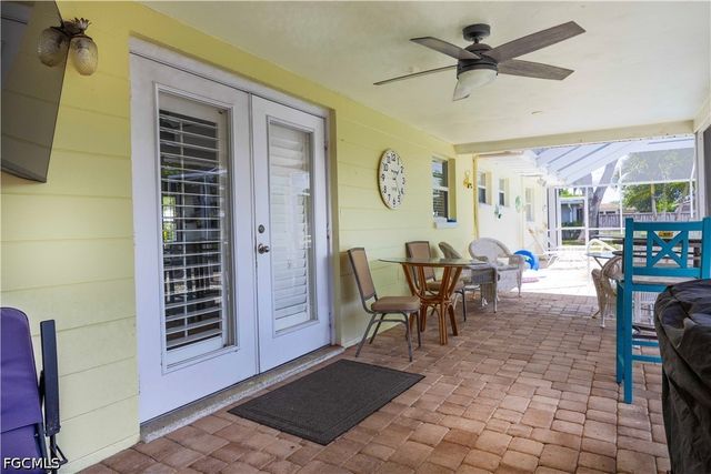 1012 Wyomi DR, Fort Myers, FL 33919