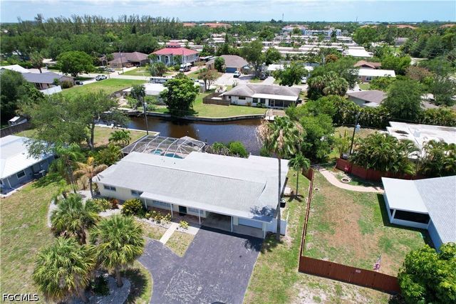 1012 Wyomi DR, Fort Myers, FL 33919