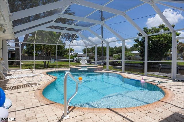 1012 Wyomi DR, Fort Myers, FL 33919