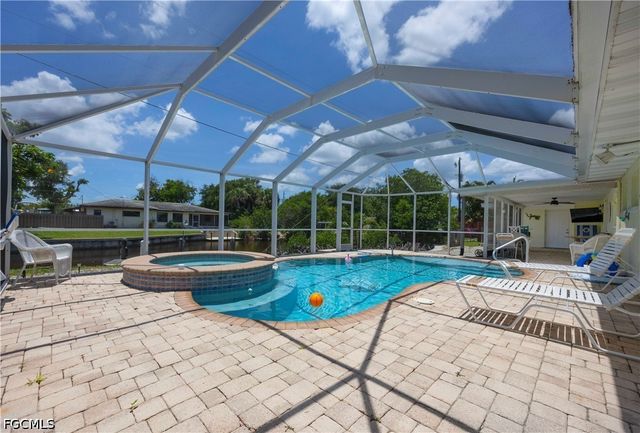 1012 Wyomi DR, Fort Myers, FL 33919