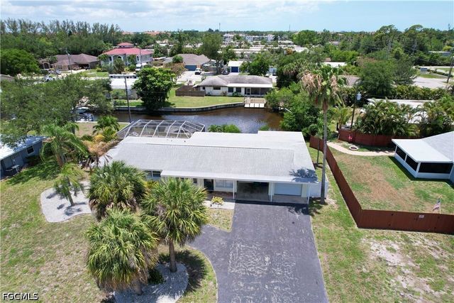 1012 Wyomi DR, Fort Myers, FL 33919