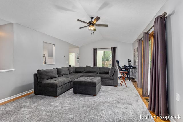1663 Barnsley Court Se, Lowell Twp, MI 49331