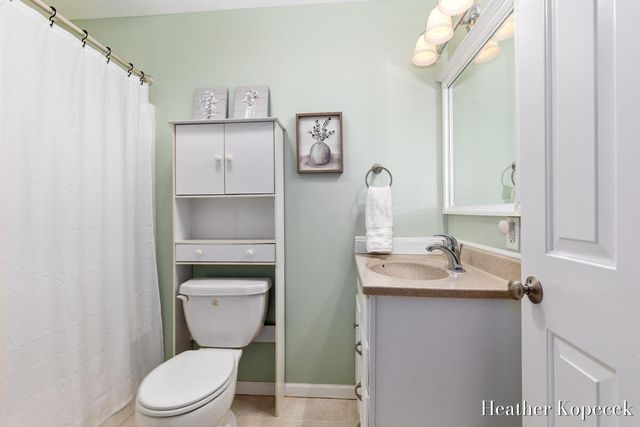 1663 Barnsley Court Se, Lowell Twp, MI 49331