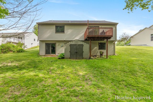1663 Barnsley Court Se, Lowell Twp, MI 49331