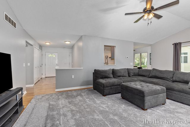 1663 Barnsley Court Se, Lowell Twp, MI 49331