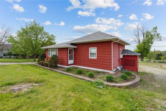 1895 33rd Avenue SW, Cedar Rapids, IA 52404