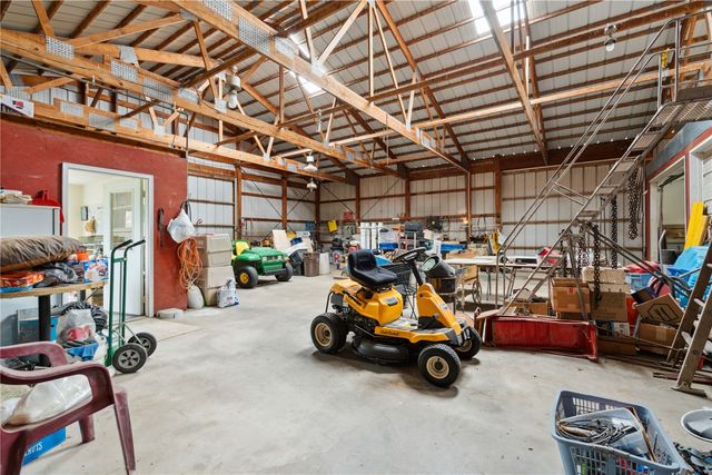 1895 33rd Avenue SW, Cedar Rapids, IA 52404