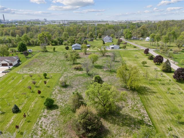 1895 33rd Avenue SW, Cedar Rapids, IA 52404