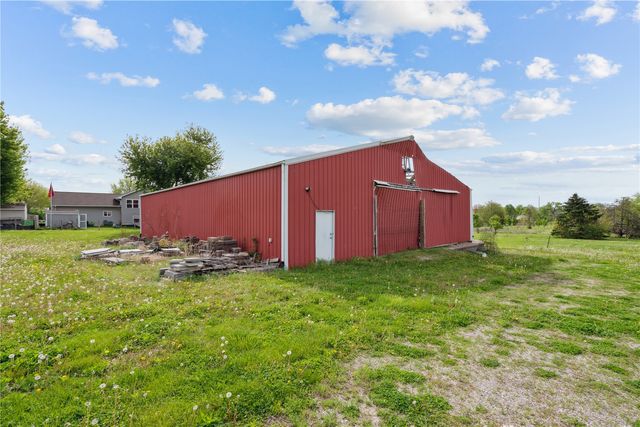 1895 33rd Avenue SW, Cedar Rapids, IA 52404