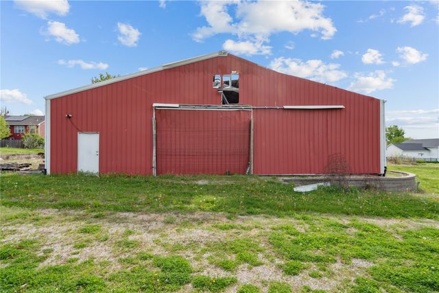 1895 33rd Avenue SW, Cedar Rapids, IA 52404