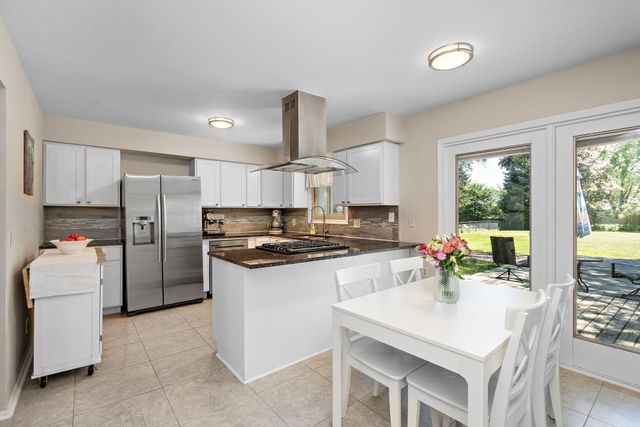 7703 49th Avenue N, New Hope, MN 55428