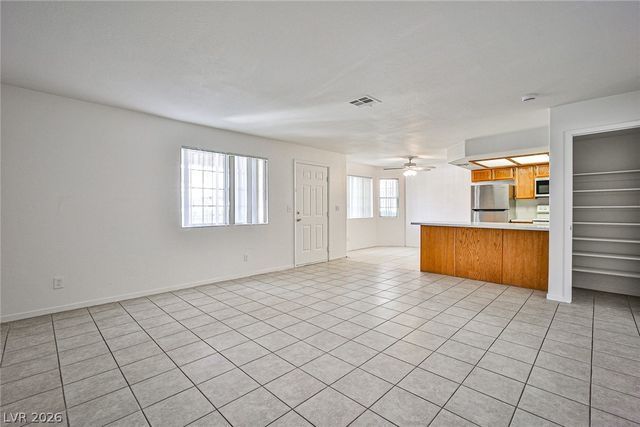 8410 Eldora Avenue 1020, Las Vegas, NV 89117