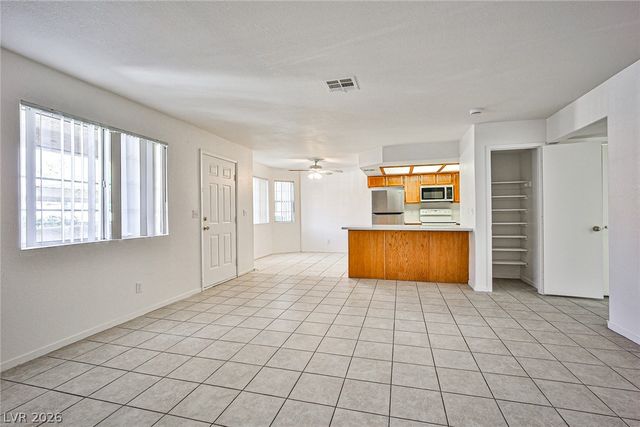 8410 Eldora Avenue 1020, Las Vegas, NV 89117