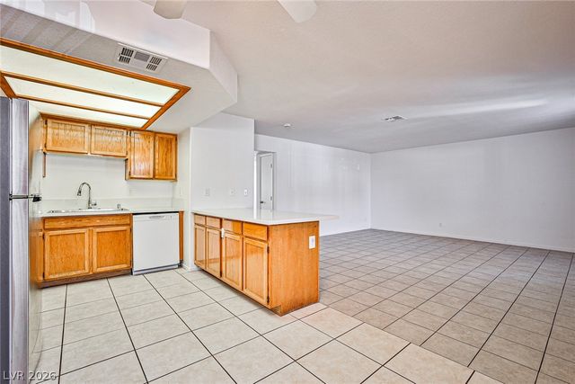 8410 Eldora Avenue 1020, Las Vegas, NV 89117