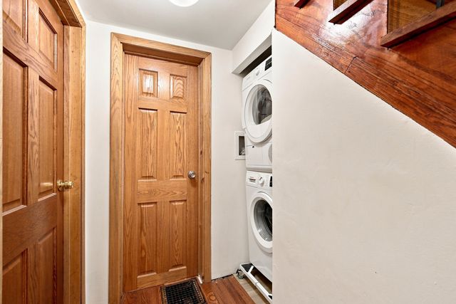 4104 N Richmond Street, Chicago, IL 60618