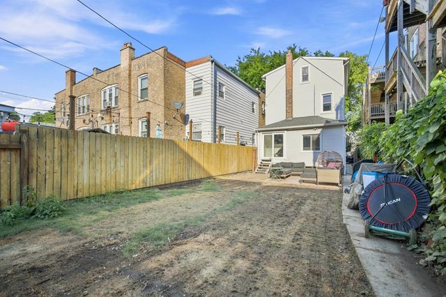 4104 N Richmond Street, Chicago, IL 60618