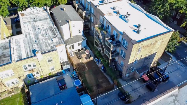 4104 N Richmond Street, Chicago, IL 60618