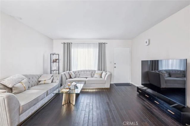 312 N Louise Street 210, Glendale, CA 91206