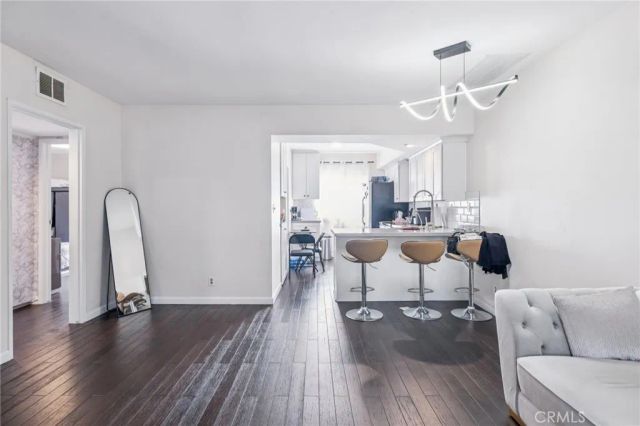 312 N Louise Street 210, Glendale, CA 91206