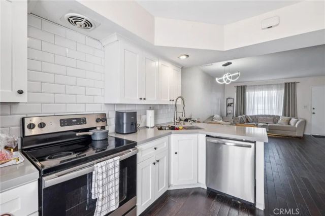 312 N Louise Street 210, Glendale, CA 91206