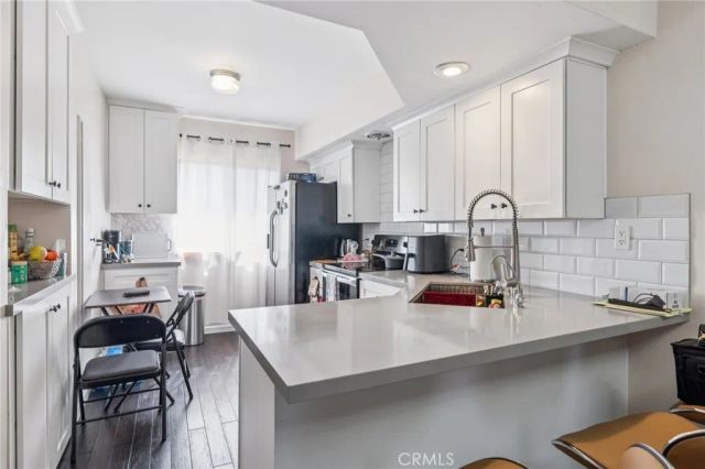 312 N Louise Street 210, Glendale, CA 91206