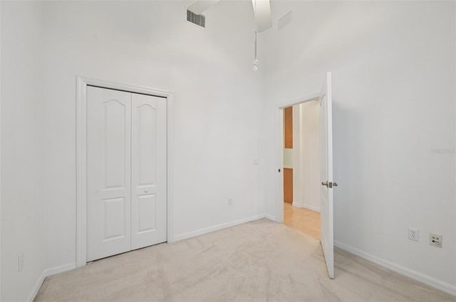 2040 SIFIELD GREENS WAY 24, Sun City Center, FL 33573