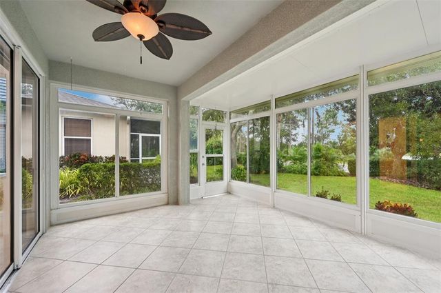 2040 SIFIELD GREENS WAY 24, Sun City Center, FL 33573