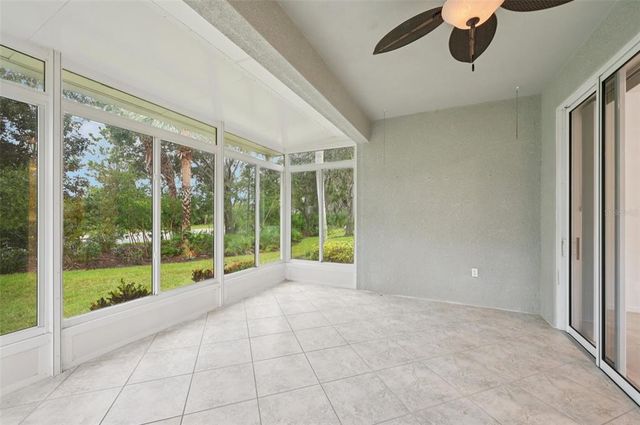 2040 SIFIELD GREENS WAY 24, Sun City Center, FL 33573